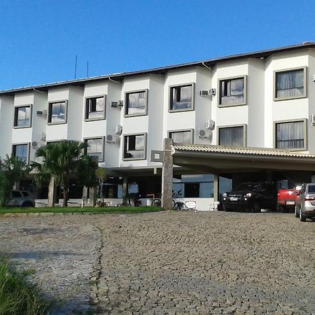 Pousada Das Araras Itaobim Exterior foto